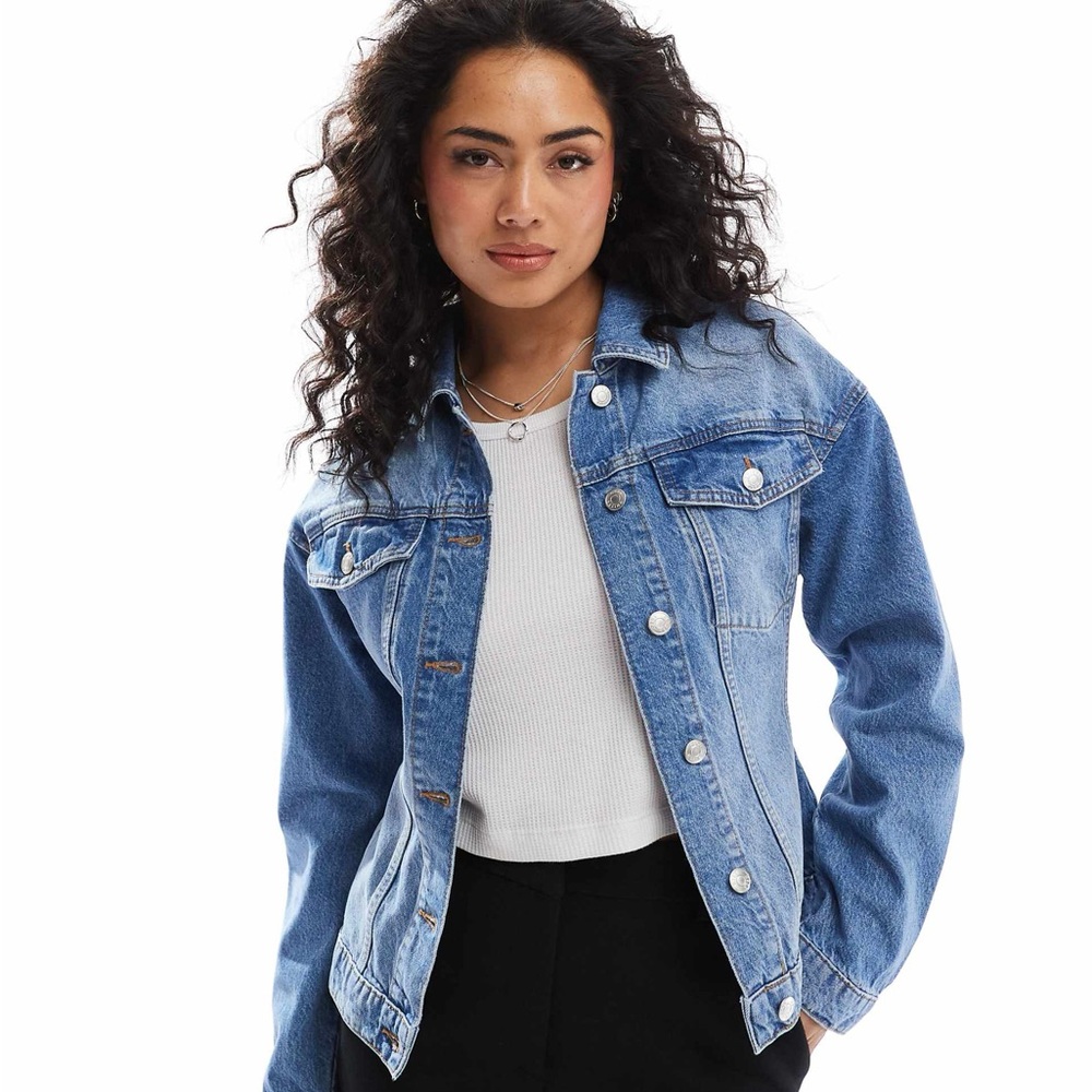ASOS DESIGN Women's Denim Cinched Button Front Jean Jacket in Mid Blue, M